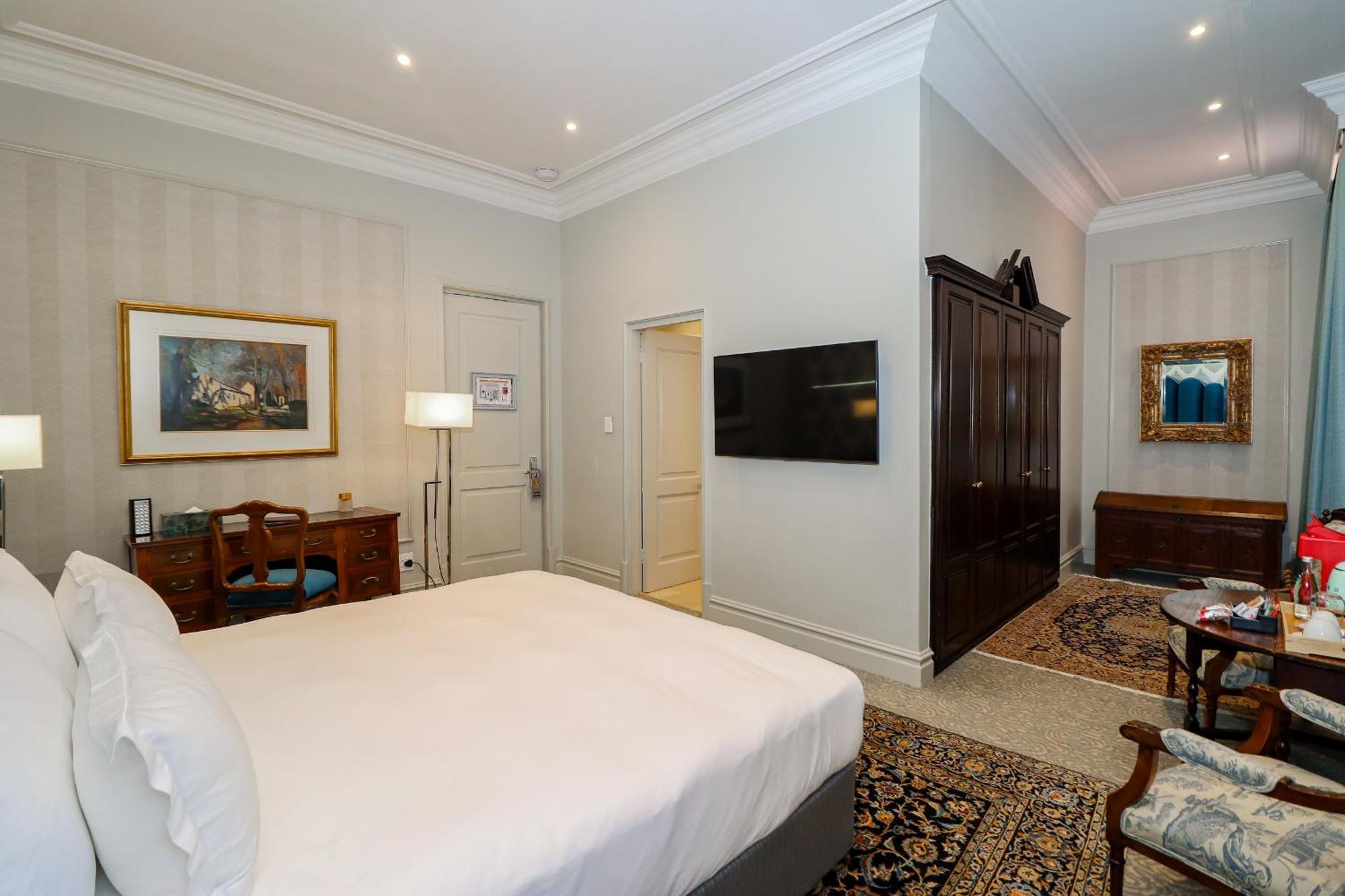 The Monarch Hotel ヨハネスブルグ エクステリア 写真