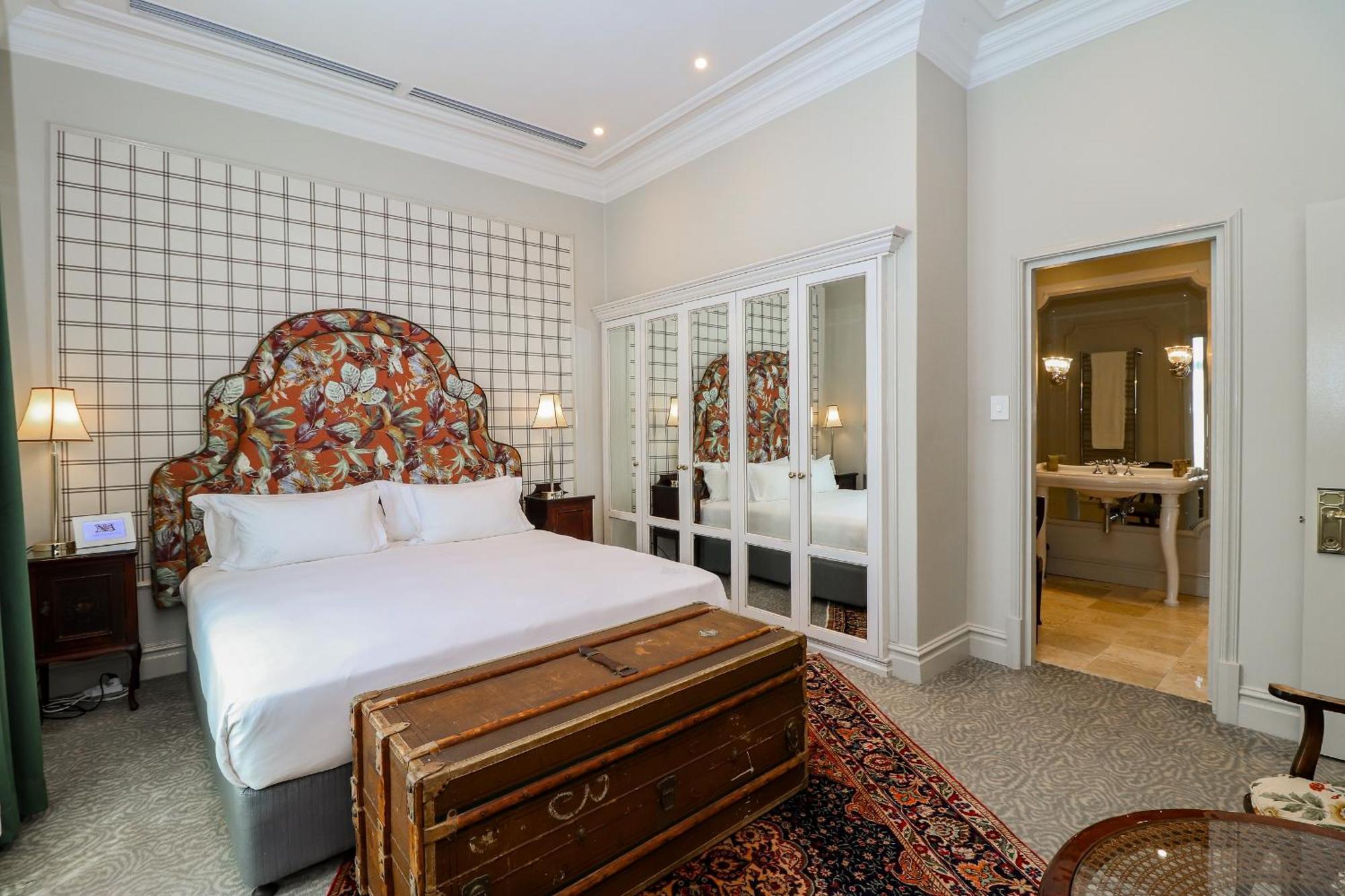 The Monarch Hotel ヨハネスブルグ エクステリア 写真