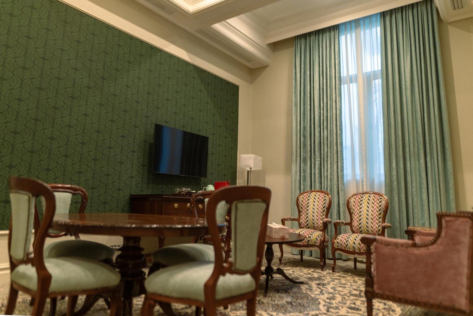 The Monarch Hotel ヨハネスブルグ エクステリア 写真