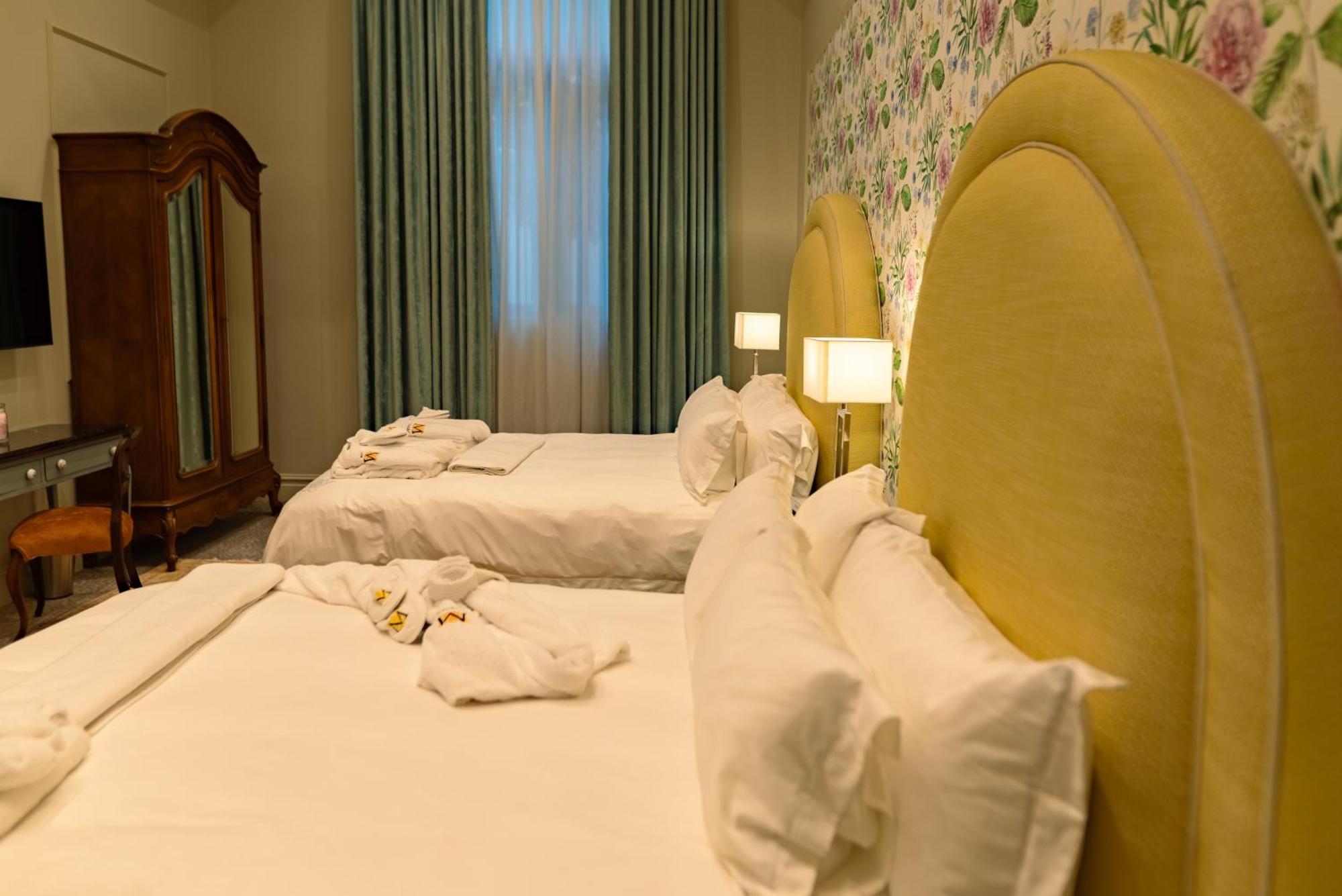 The Monarch Hotel ヨハネスブルグ エクステリア 写真