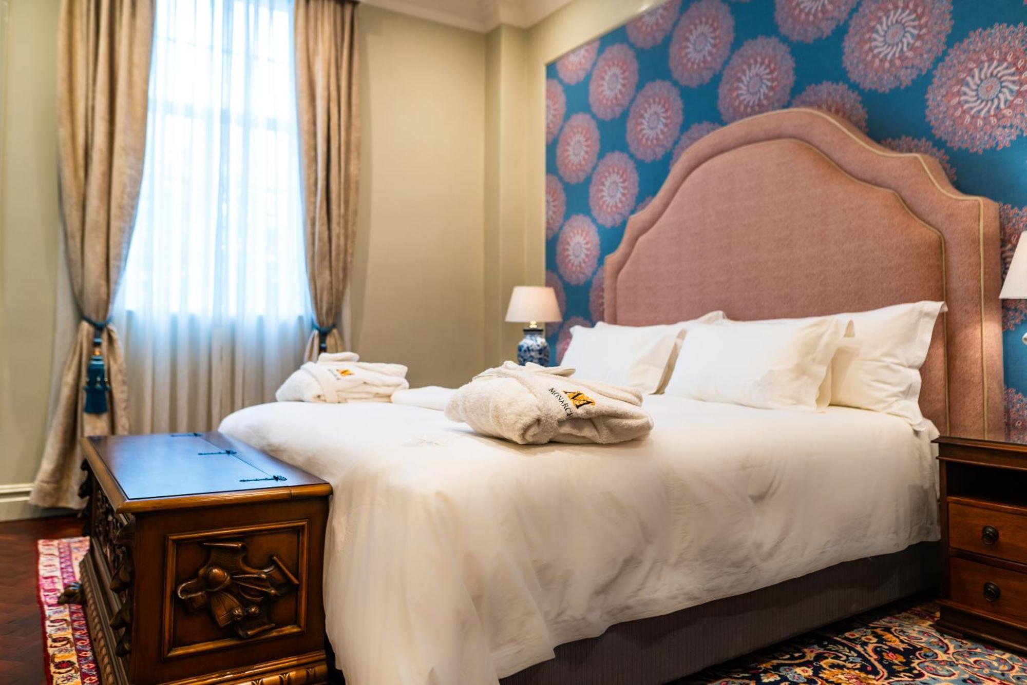 The Monarch Hotel ヨハネスブルグ エクステリア 写真