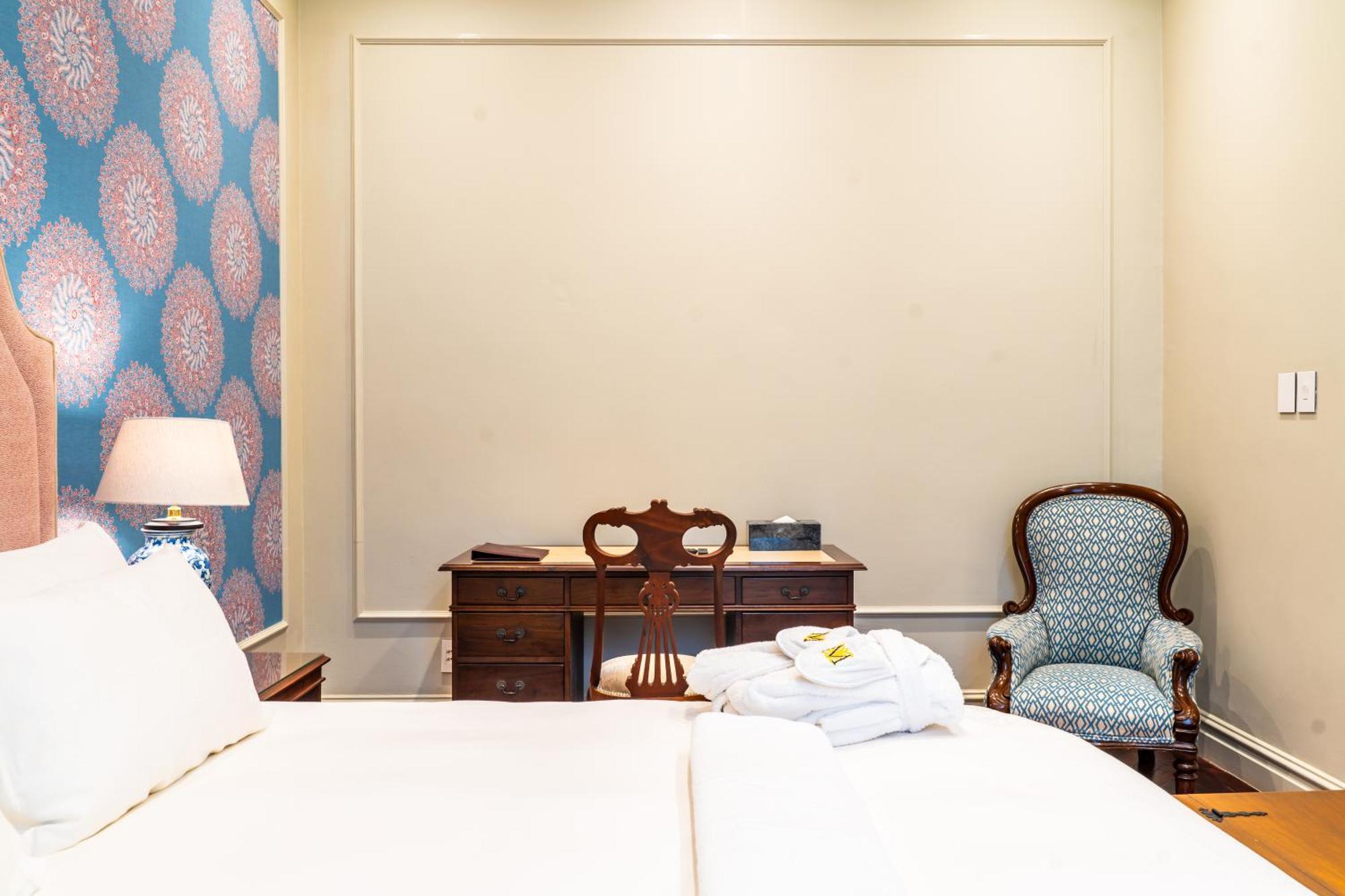 The Monarch Hotel ヨハネスブルグ エクステリア 写真