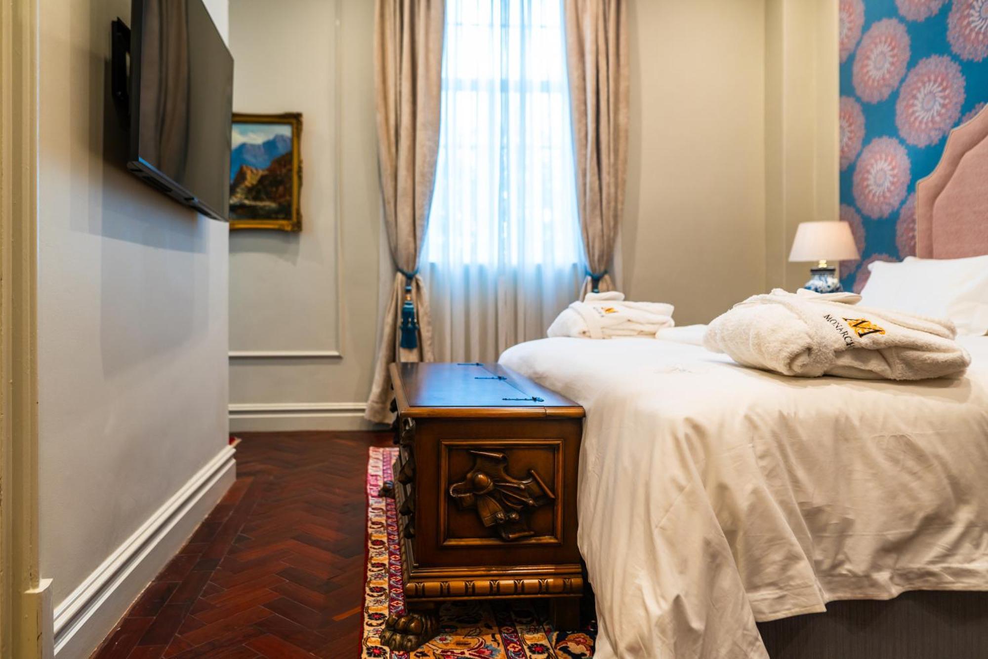 The Monarch Hotel ヨハネスブルグ エクステリア 写真