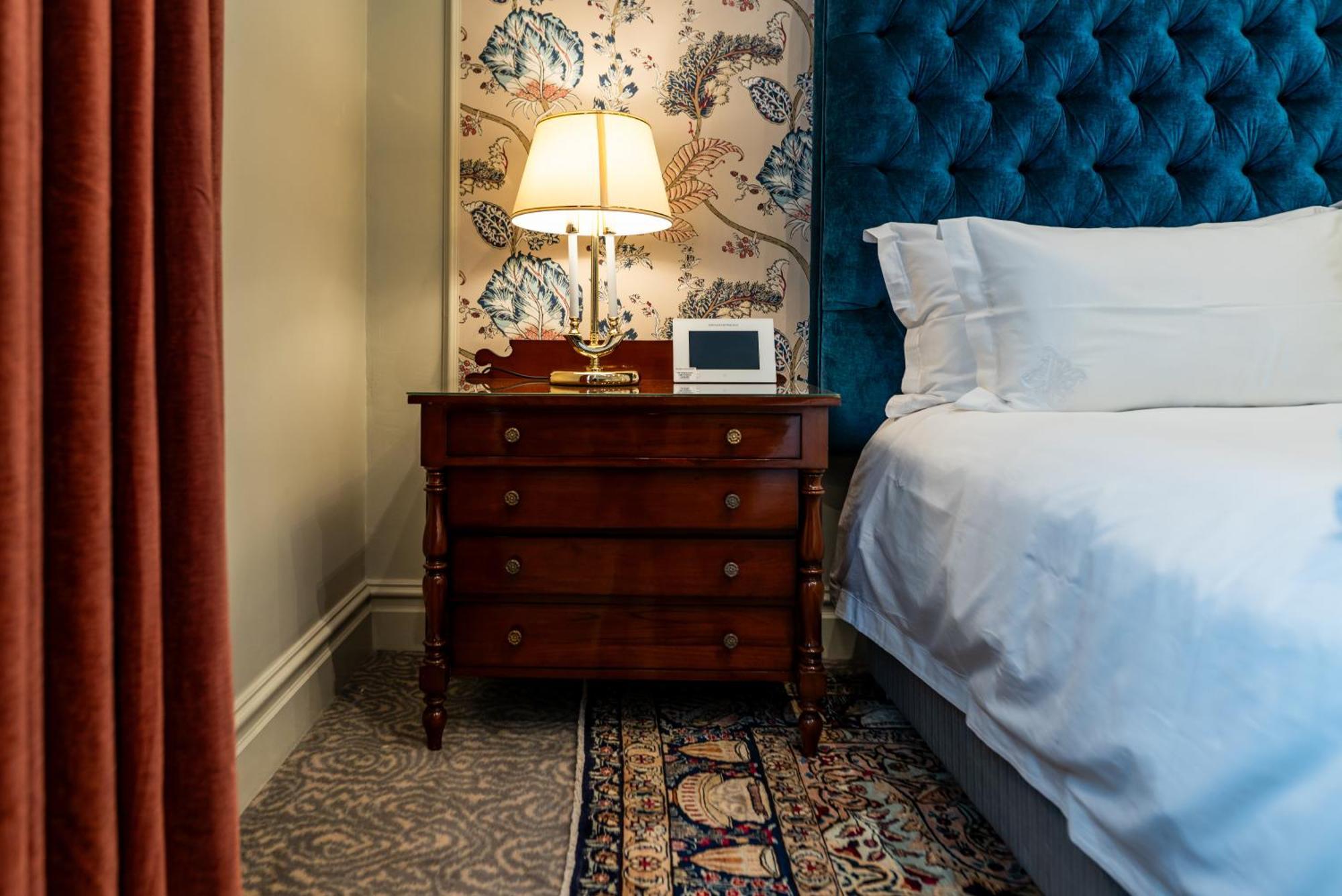 The Monarch Hotel ヨハネスブルグ エクステリア 写真